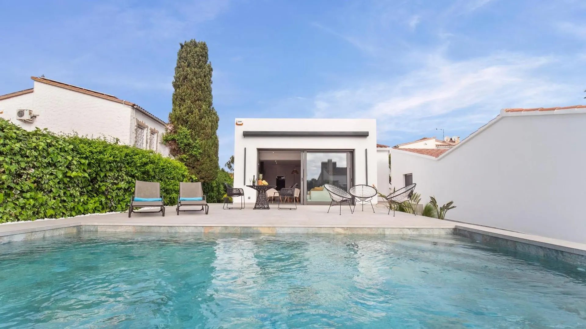 Villa Luxor Aqua Empuriabrava 0*,  Spain
